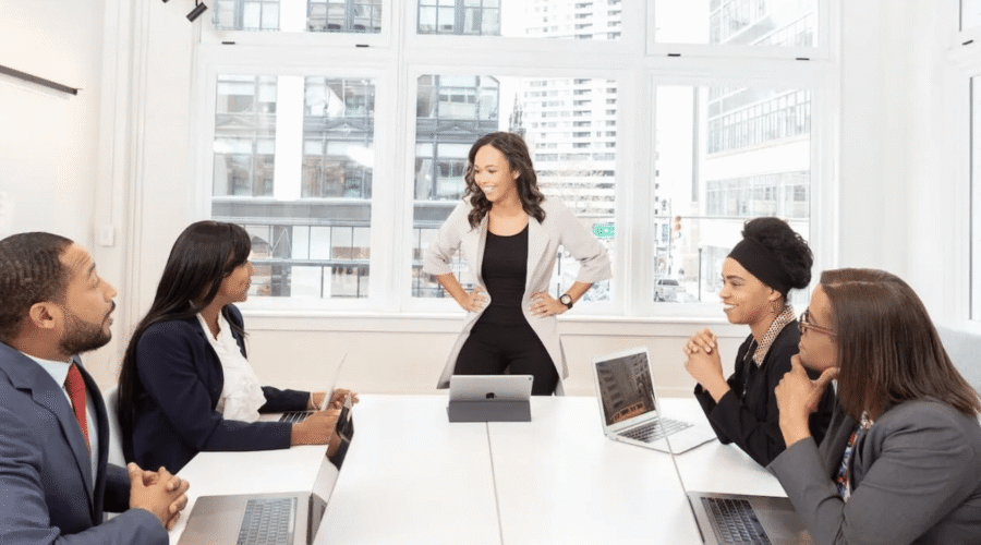 What is the difference between internships and apprenticeships?